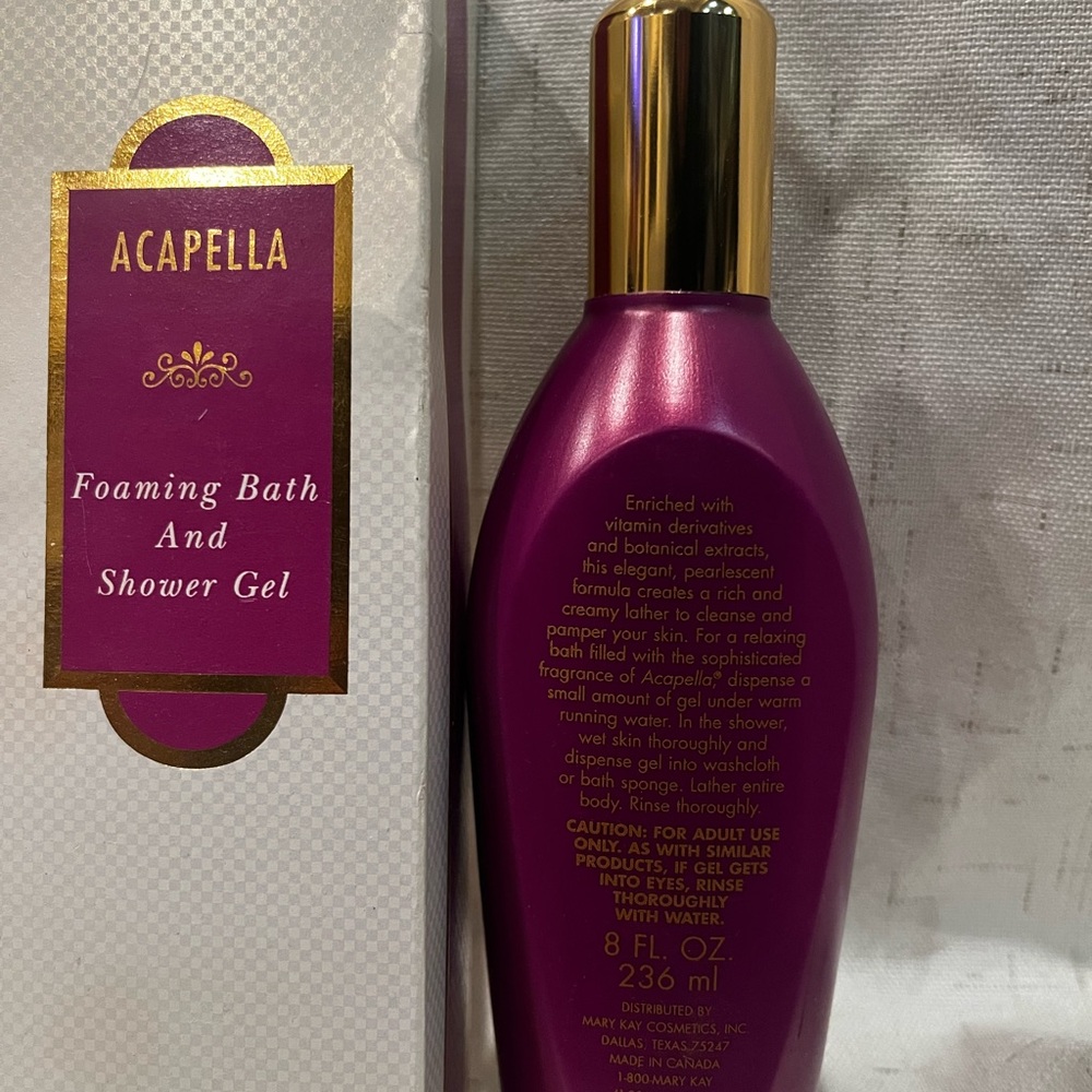 Purple Foaming Bath and Shower Gel